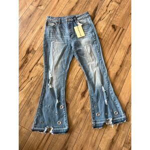 NWT Litz size 27 cropped flare jeans with metal stud detail